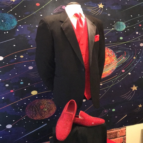 Al’s Tuxedo Coat - Picture 4 of 17